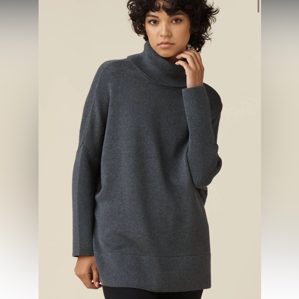 Charcoal Vetta oversized 4-way tunic sweater size small